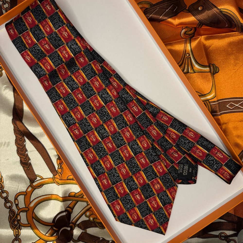 Dunhill tie